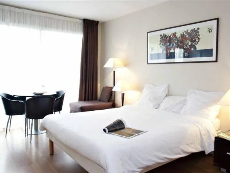 Apart-hotel Adagio Access Tour Eiffel St Charles 3*
