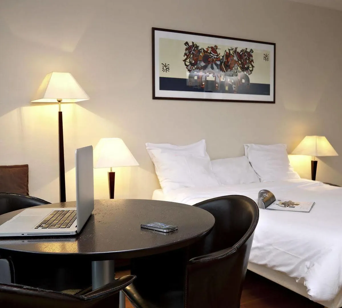 Aparthotel Adagio Access Tour Eiffel St Charles 3*